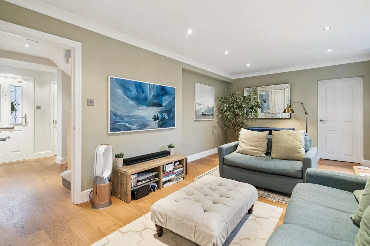 Manor Farm Way, Seer Green, HP9, photo 15