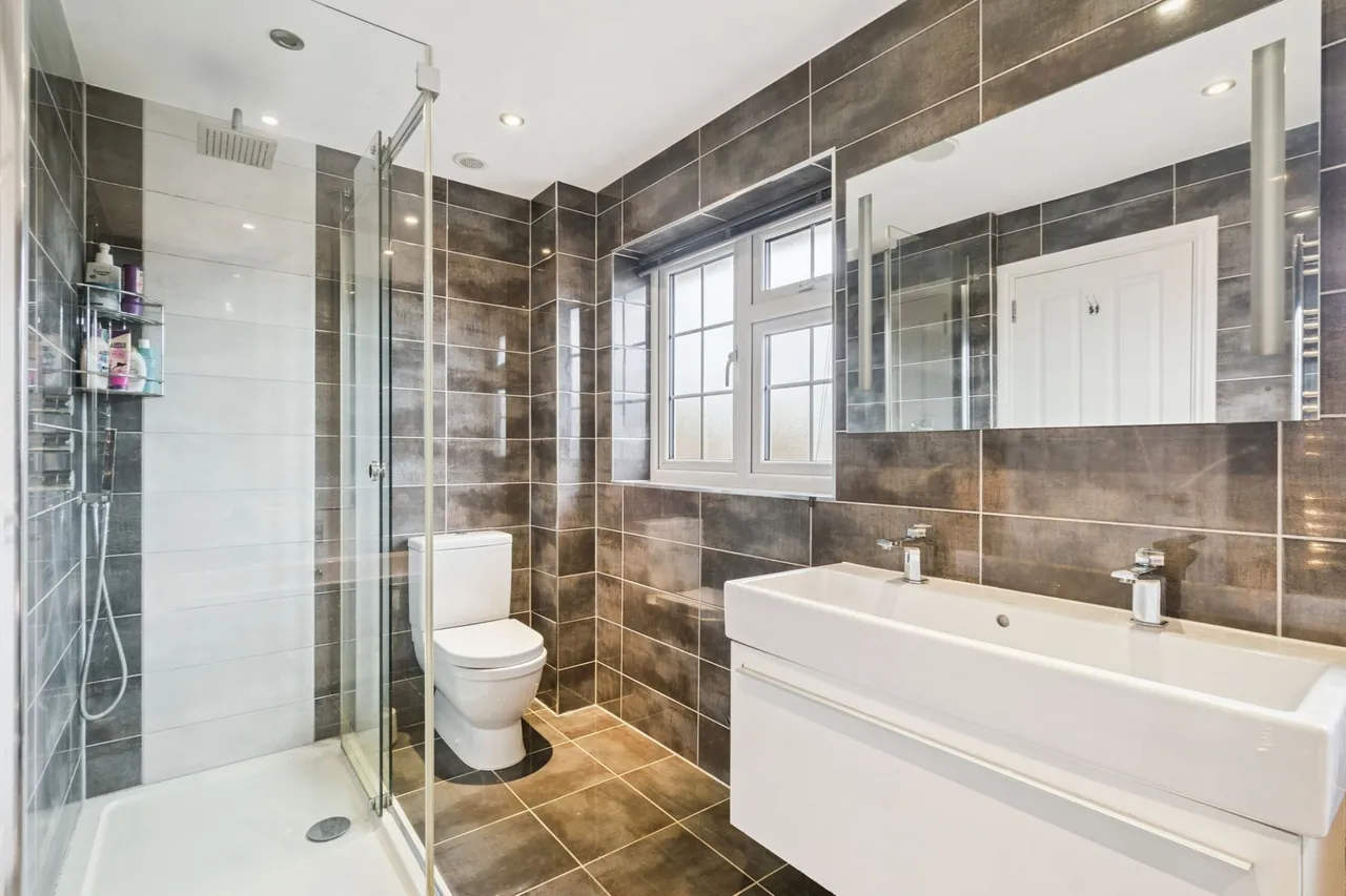 Manor Farm Way, Seer Green, HP9, photo 6