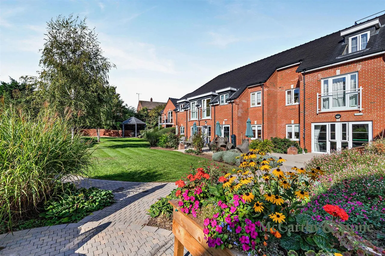 Old Park Road, Hitchin, SG5, photo 10