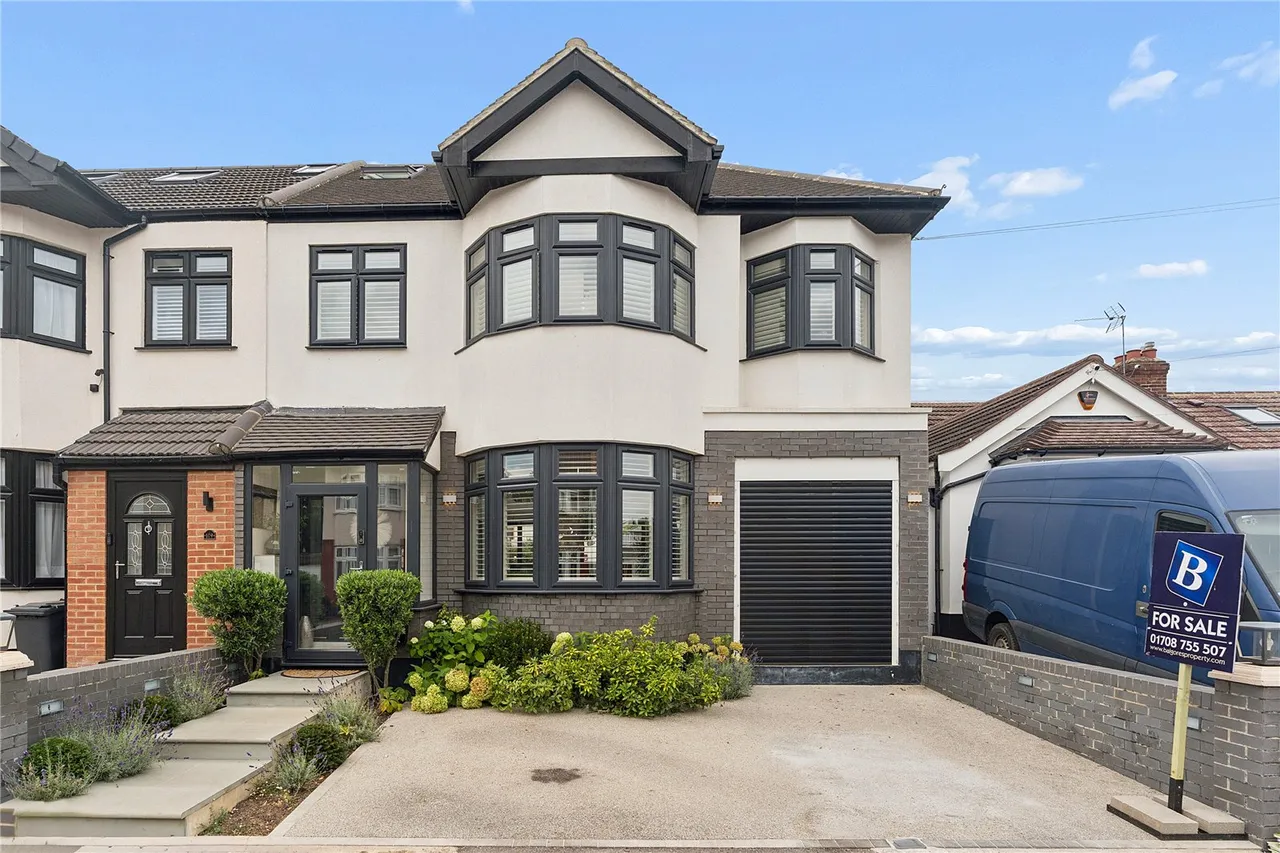Parkside Avenue, Romford, RM1, photo 26