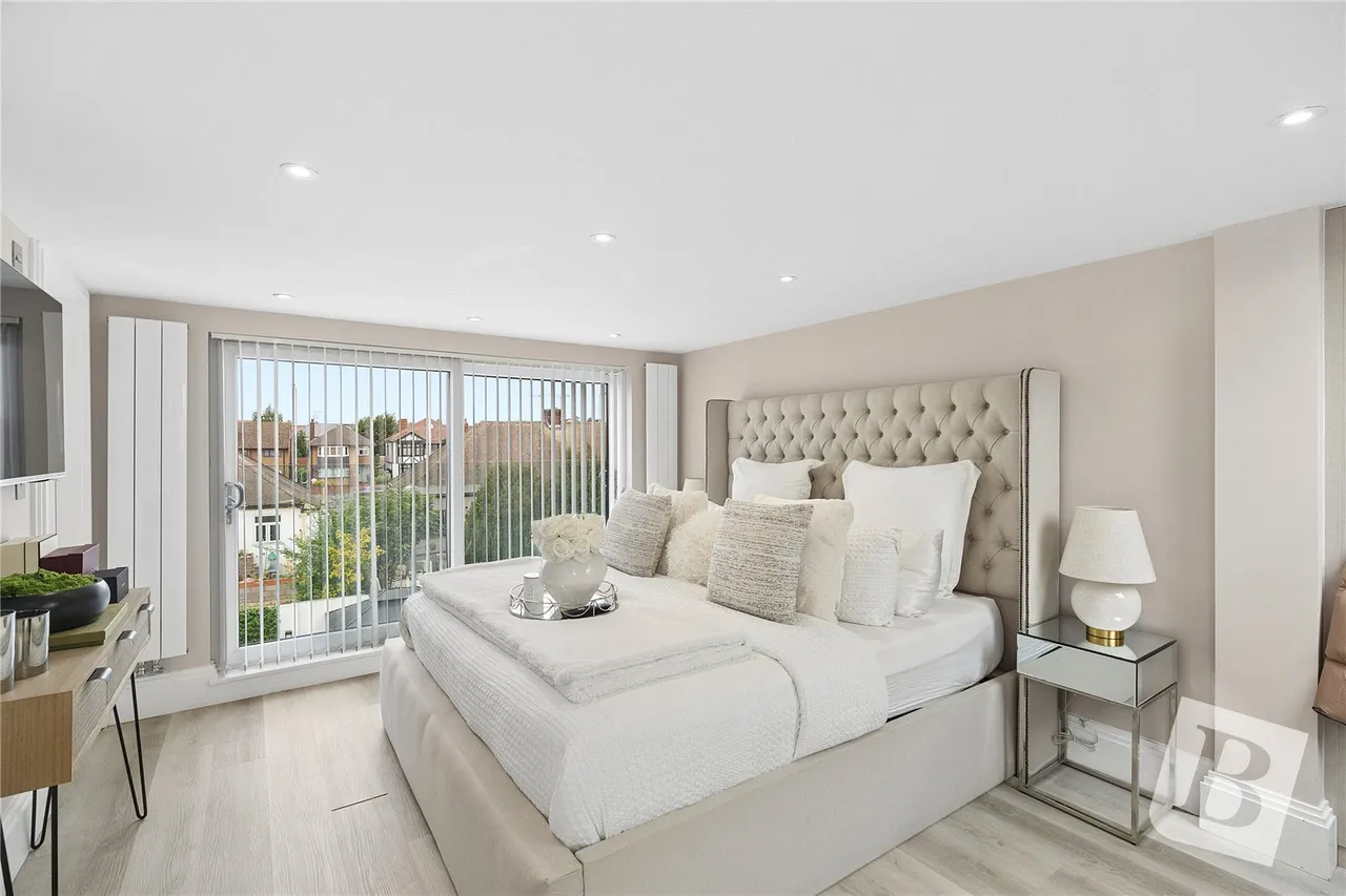 Parkside Avenue, Romford, RM1, photo 23