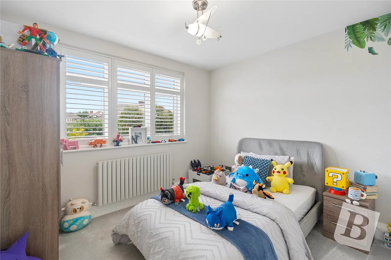 Parkside Avenue, Romford, RM1, photo 12