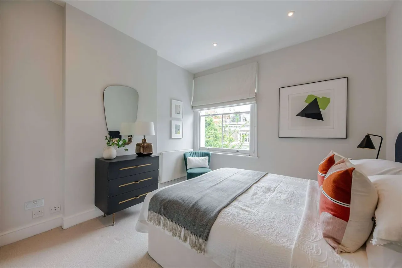 Upper Addison Gardens, London, W14 8AL, photo 11