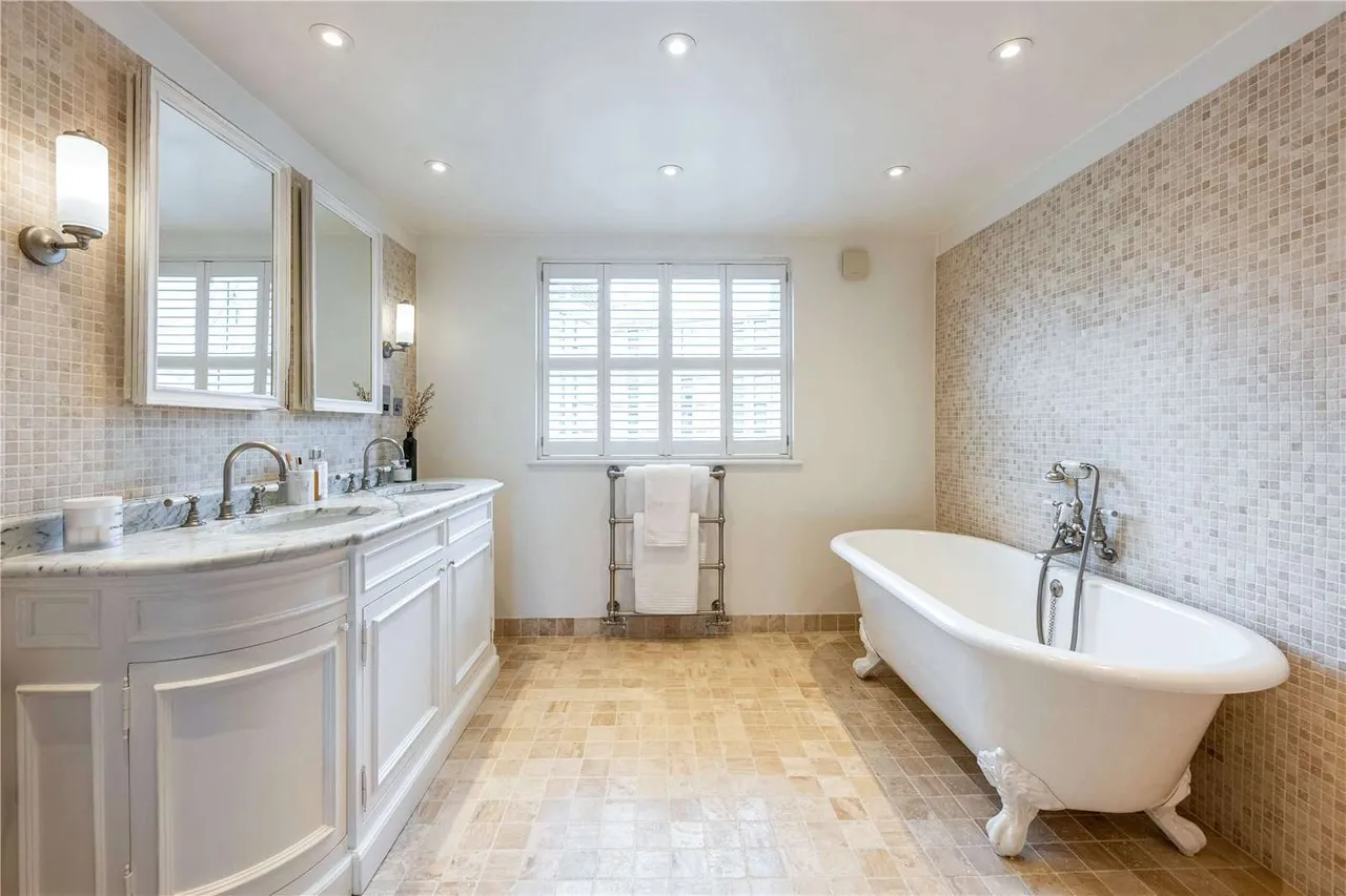 Upper Addison Gardens, London, W14 8AL, photo 7