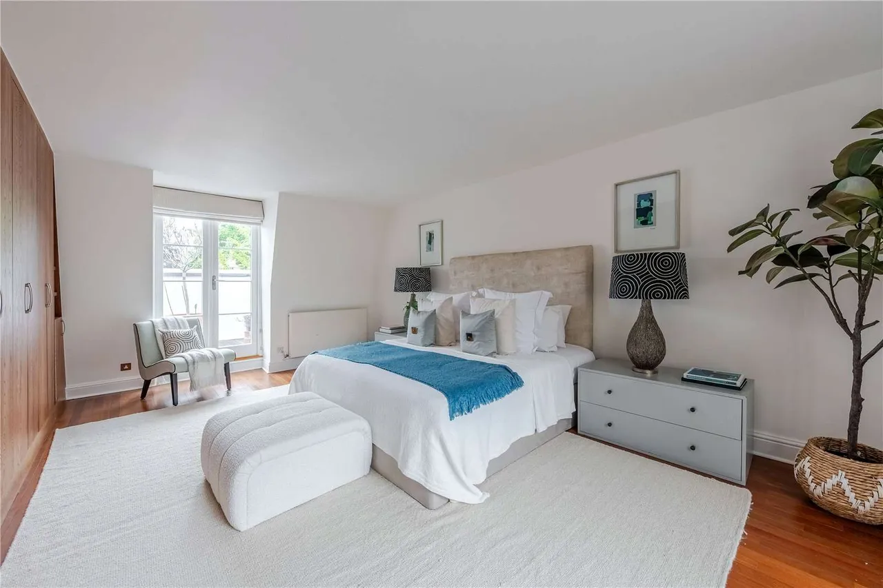 Upper Addison Gardens, London, W14 8AL, photo 6