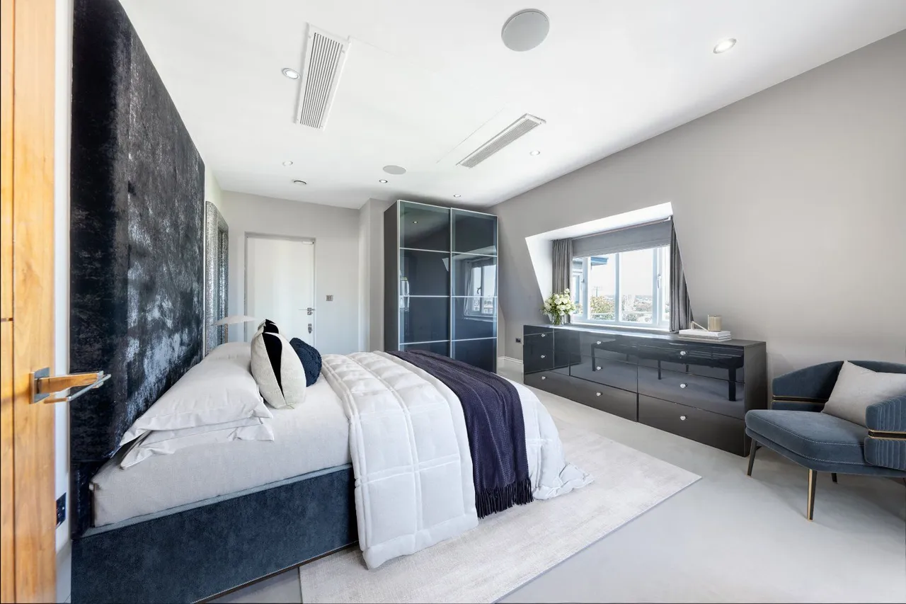 Wellington Road, St John's Wood, London, NW8 9TD, photo 4