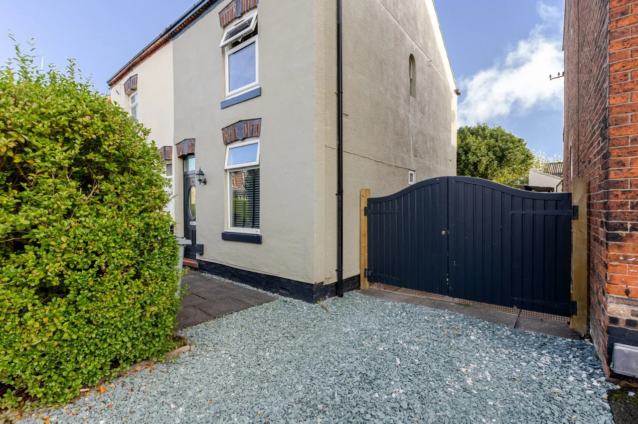 2 bed house for sale, Audley Road, Alsager, ST7