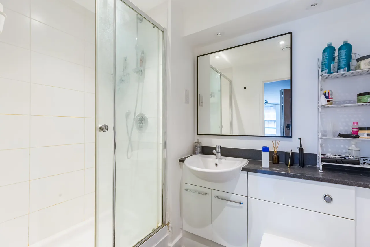 78 Adriatic Apartments, 20 Western Gateway, London, photo 10