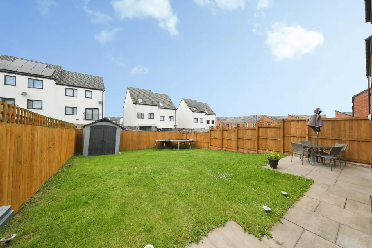 Falstaff Crescent, Sheffield, photo 4
