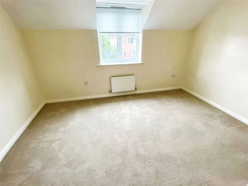 Spruce Road, Nuneaton, Warwickshire, CV10, photo 4