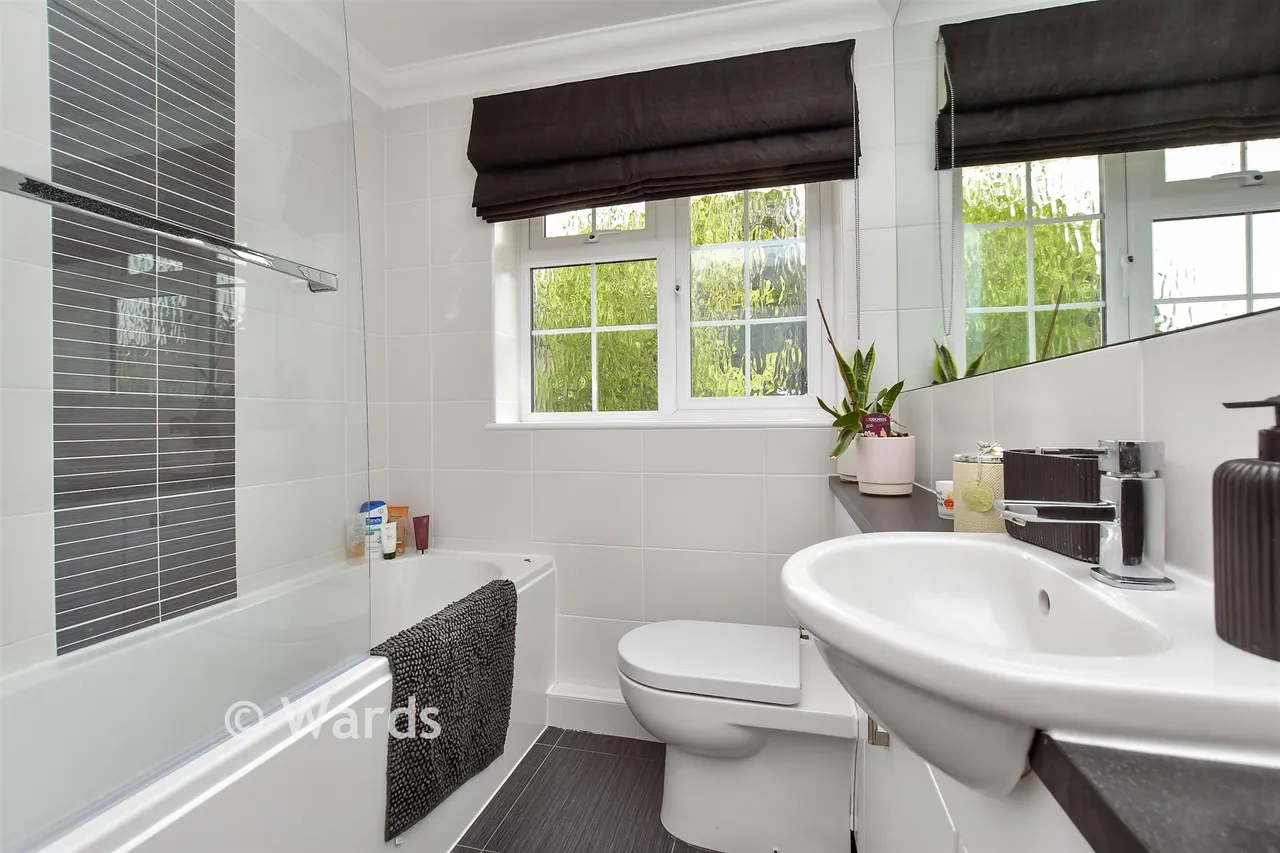 Fairview Avenue, Wigmore, ME8, photo 14