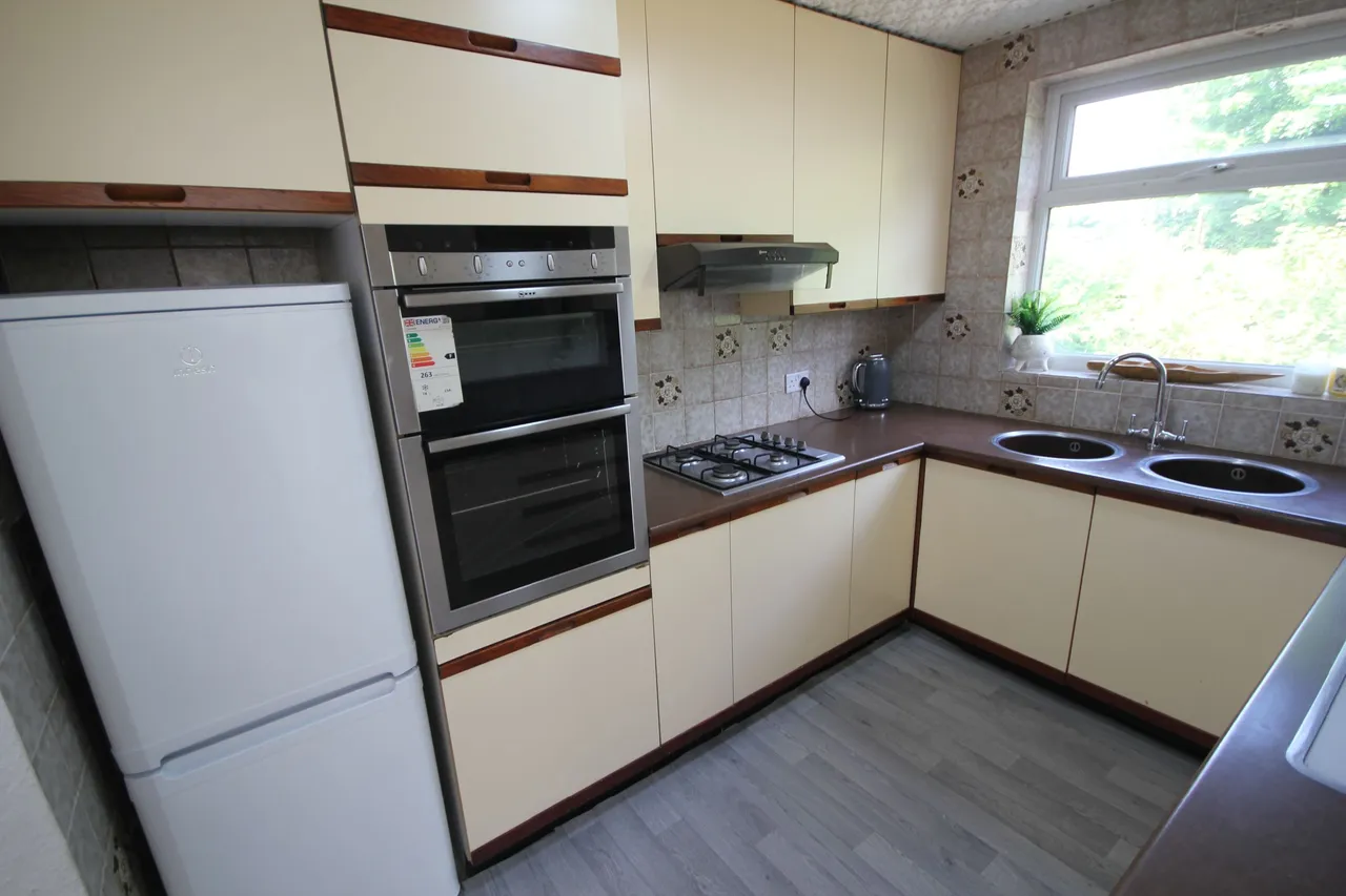 Castleton Avenue, Wembley, photo 7