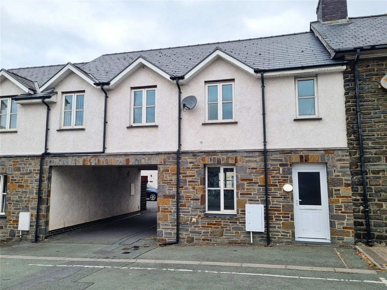 3 bed house for sale, Bridge Terrace, Llanbadarn Fawr, SY23