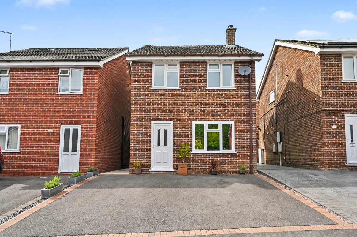 3 bed property for sale, Cedar Close, Ashbourne, DE6