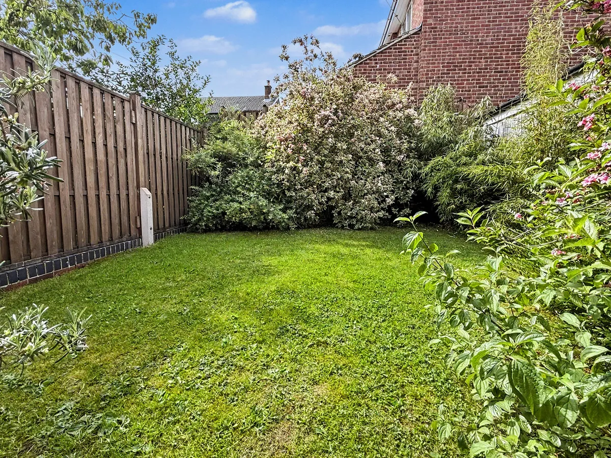 Cedar Close, Ashbourne, DE6, photo 10