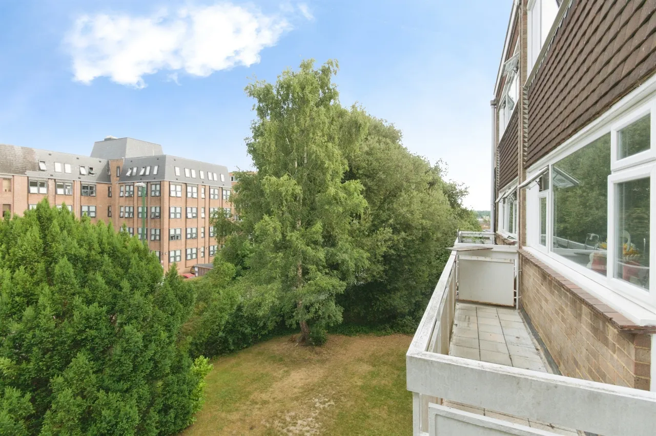 Jireh Court, Haywards Heath, RH16, photo 4