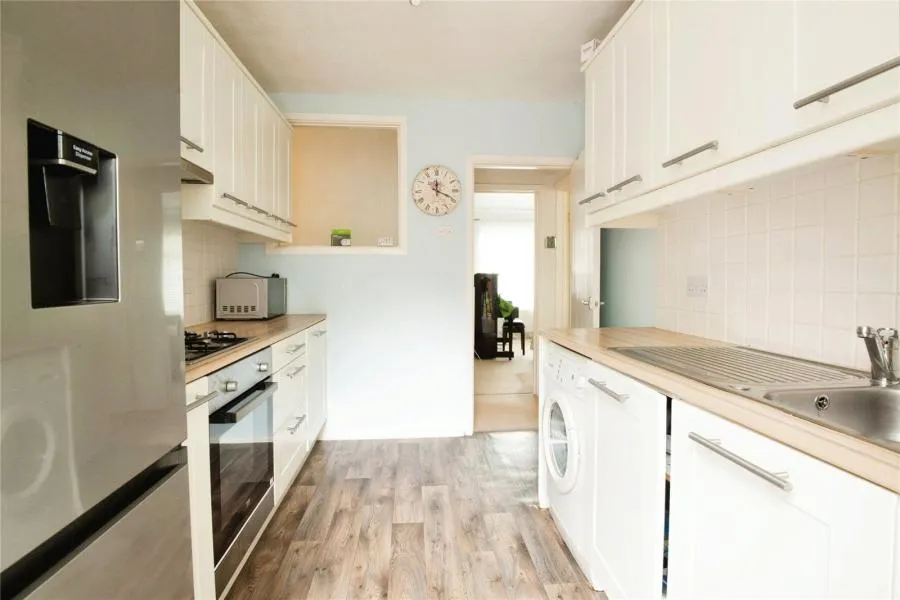 Gwynant Crescent, Cyncoed, CF23, photo 9