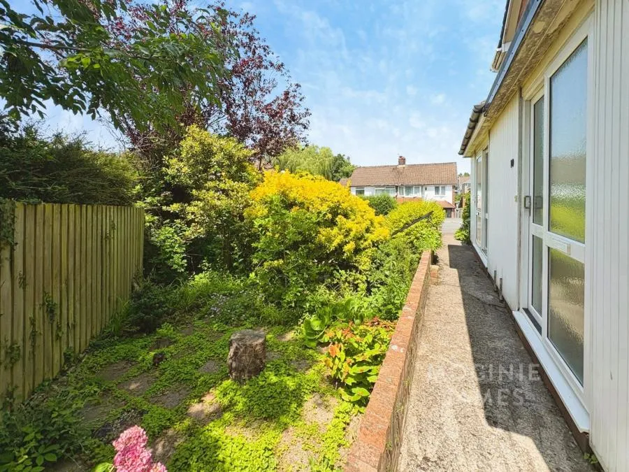 Gwynant Crescent, Cyncoed, CF23, photo 10