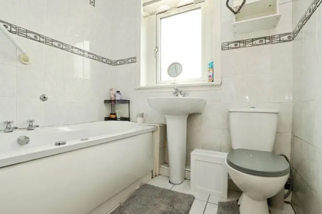 Ayr Road, Irvine, photo 12