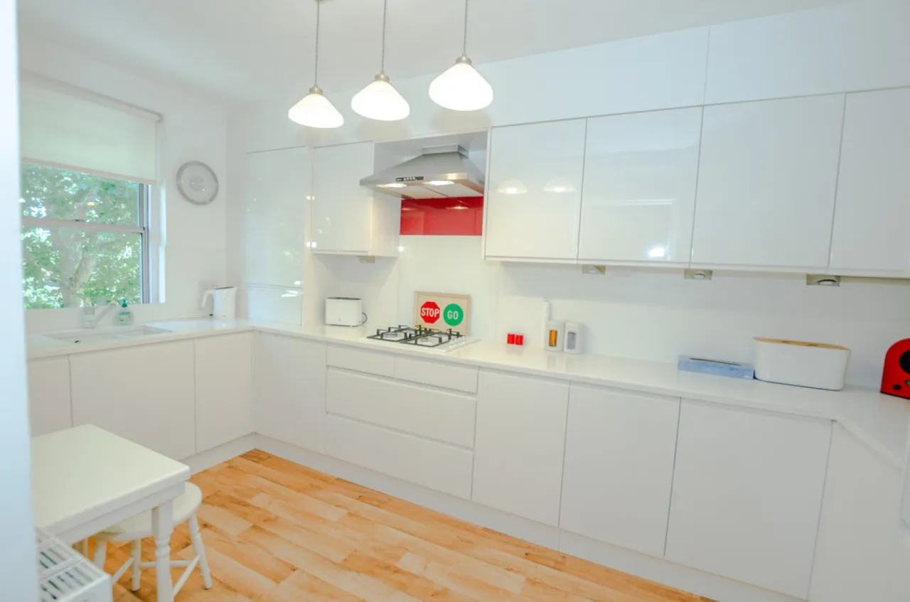 St Matthews Lodge, Oakley Square, photo 10