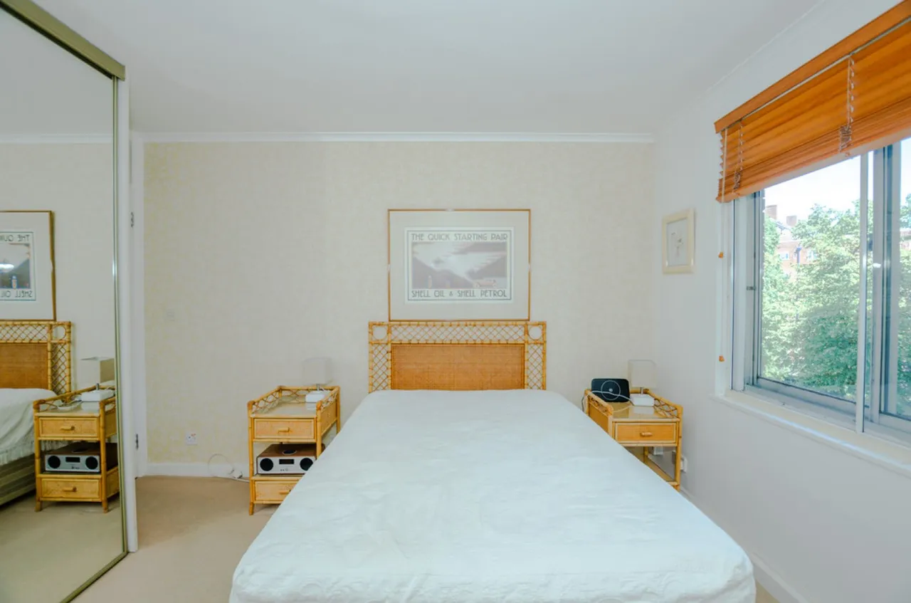St Matthews Lodge, Oakley Square, photo 12
