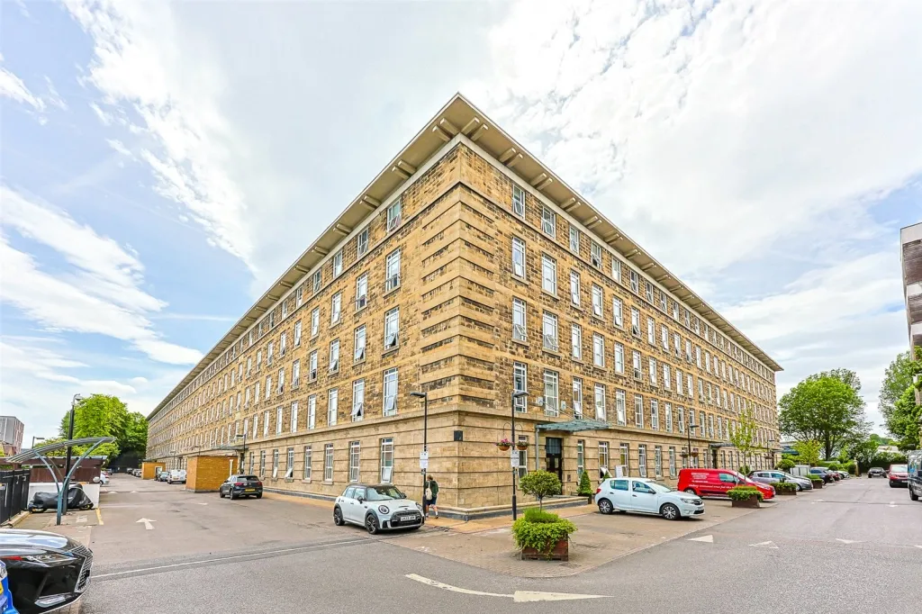 1 bed flat for sale, Bromyard Avenue, Acton, W3