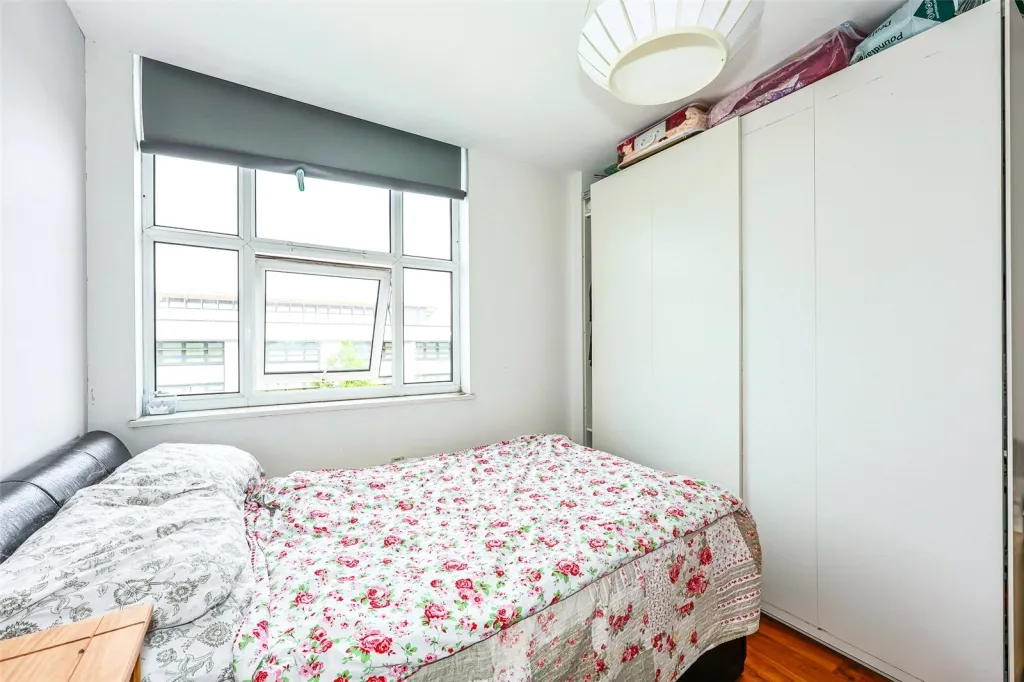 Bromyard Avenue, Acton, W3, photo 6