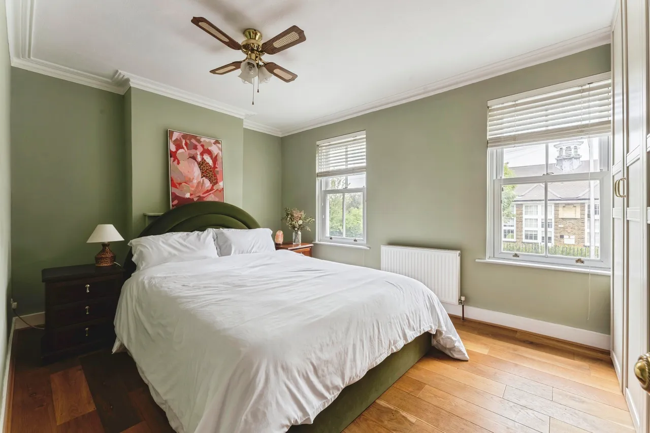 Salisbury Road, Gidea Park, RM2, photo 9