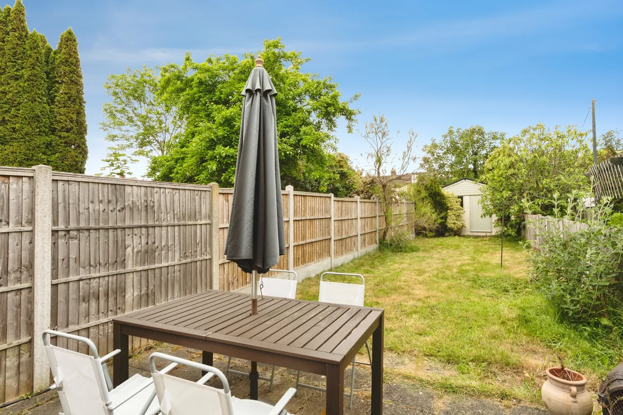 Salisbury Road, Gidea Park, RM2, photo 19