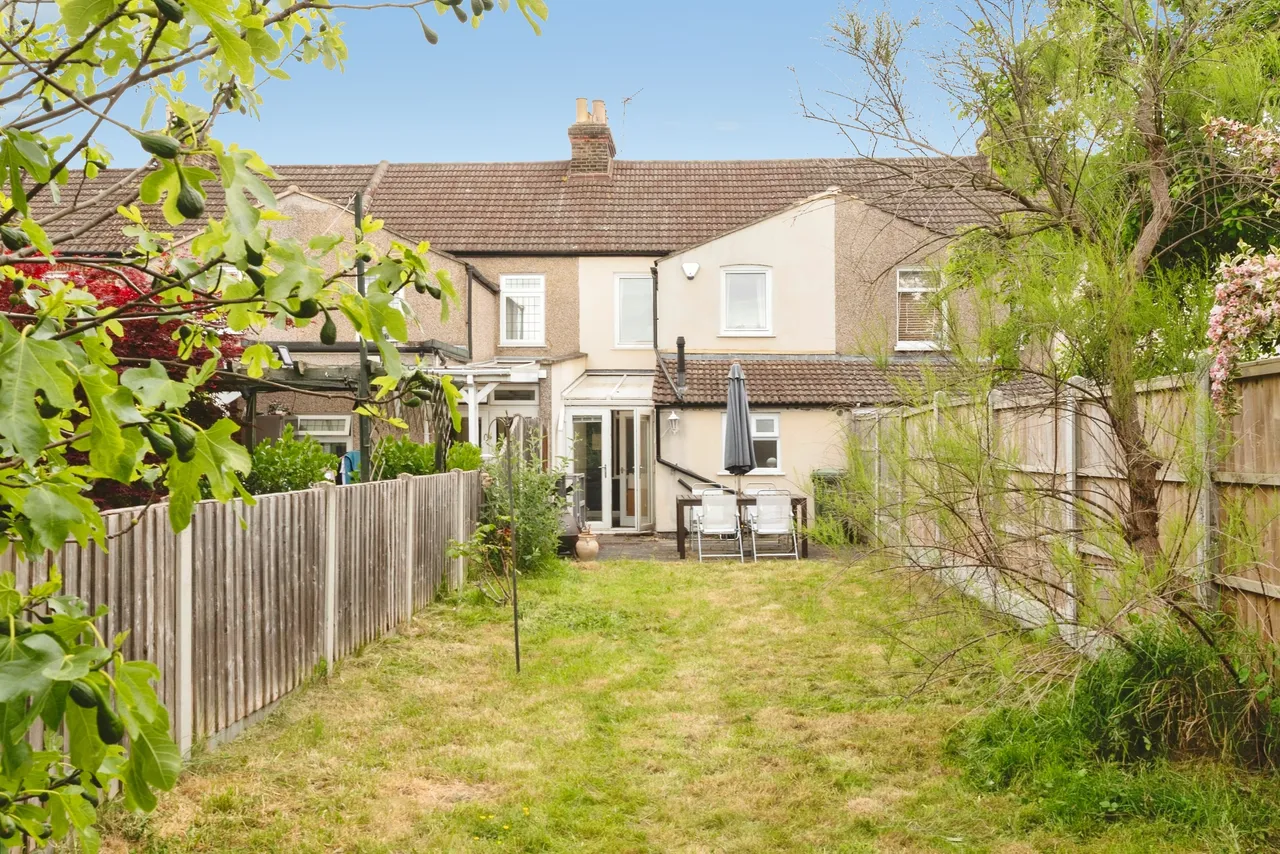 Salisbury Road, Gidea Park, RM2, photo 20