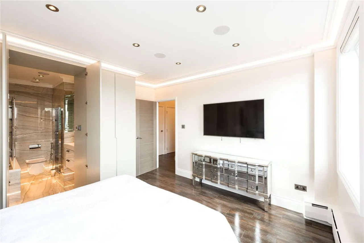 Farley Court, Allsop Place, London, NW1 5LQ, photo 6