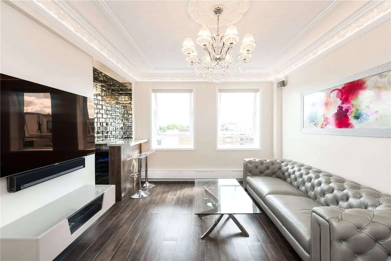 2 bed flat to rent — Farley Court, Allsop Place, London, NW1 5LQ