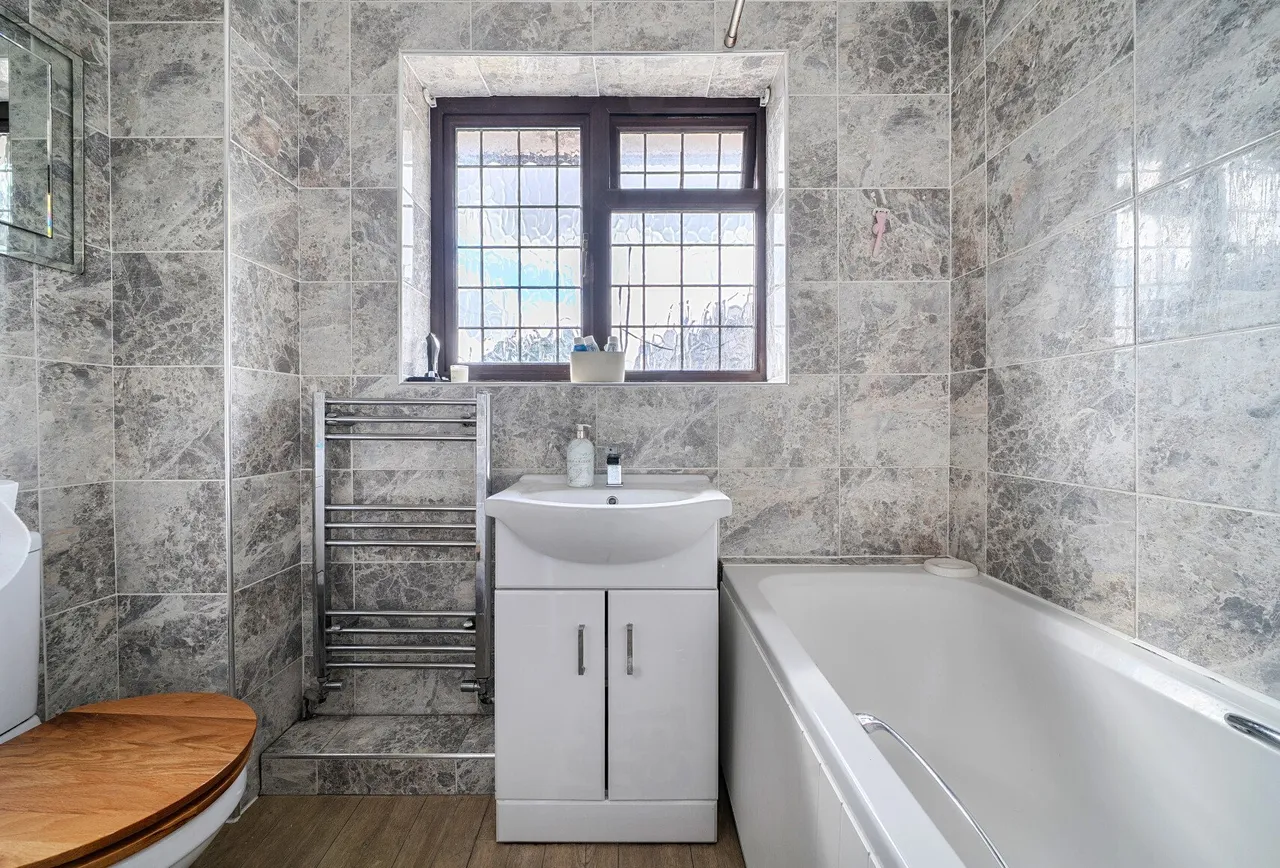 Turnberry, Gloucestershire, Yate, BS37 4ER, photo 12