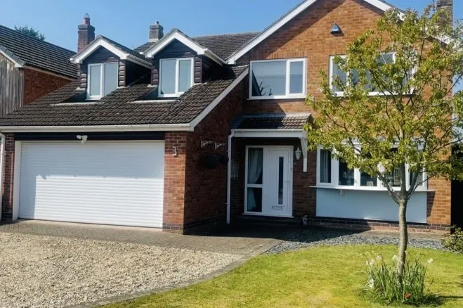 Manor Close, Nottingham, photo 3
