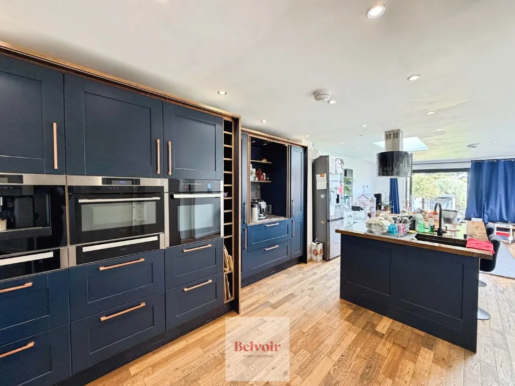 Blakenhurst, Harvington, WR11, photo 2