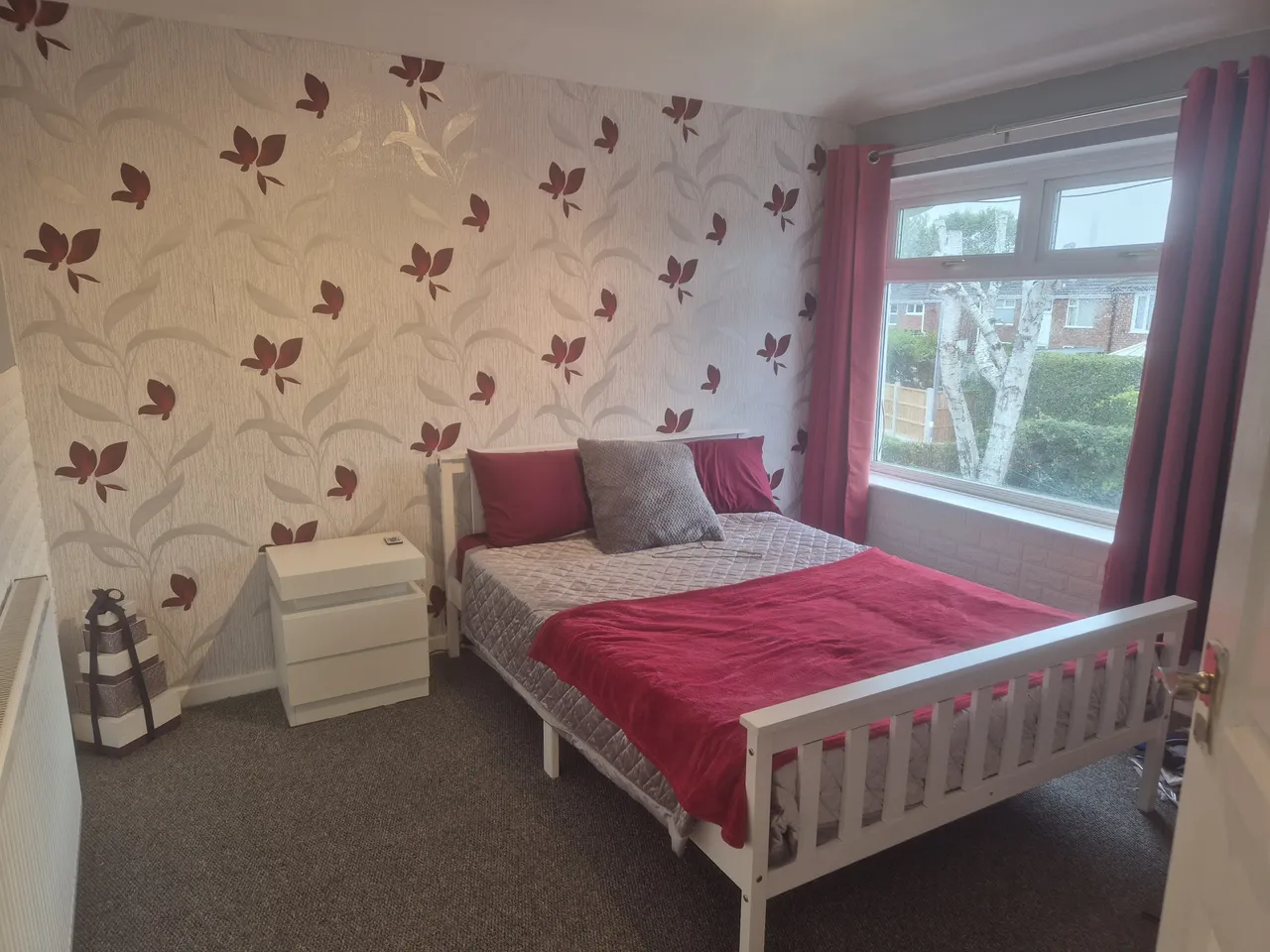 Hallfield Drive, CH2, photo 5