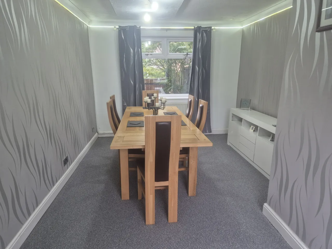 Hallfield Drive, CH2, photo 4