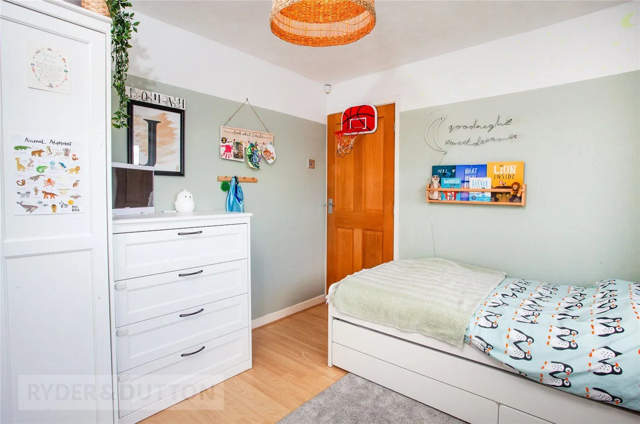 Linkside Avenue, Royton, OL2, photo 17