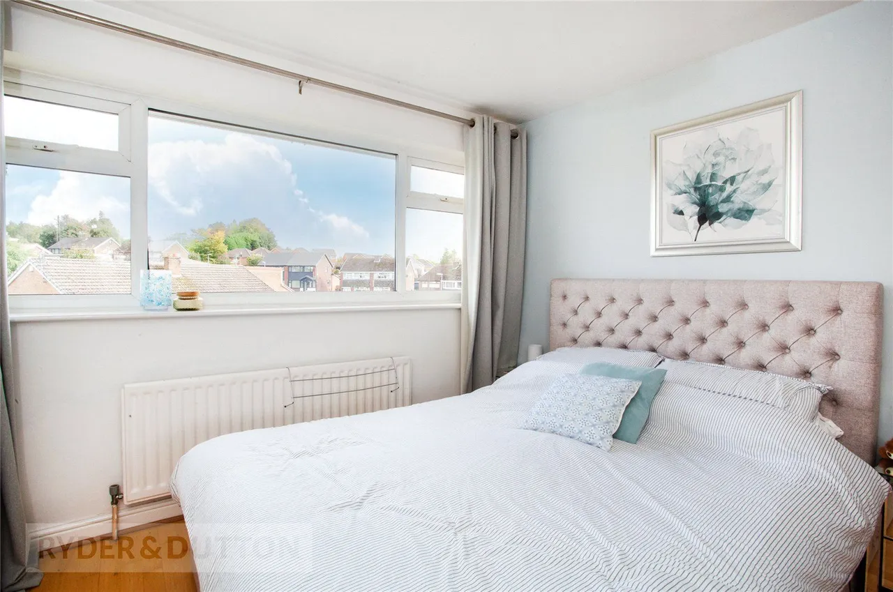 Linkside Avenue, Royton, OL2, photo 14