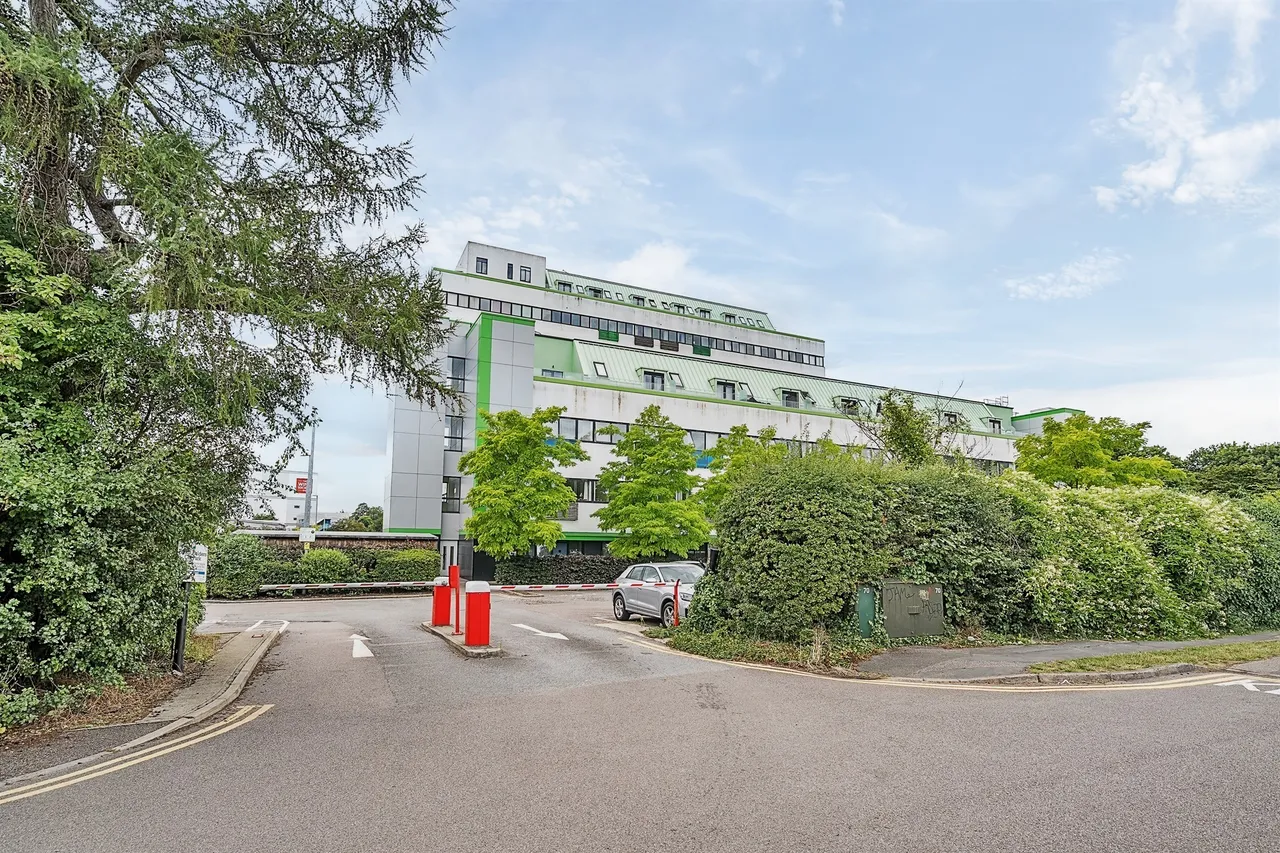 Kings Road, Stevenage, photo 5