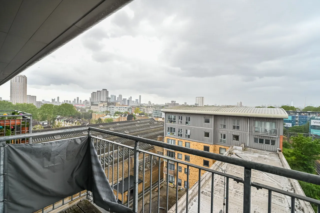 Flat 42, Catherine House, 5 Thomas Fyre Drive, London, photo 6