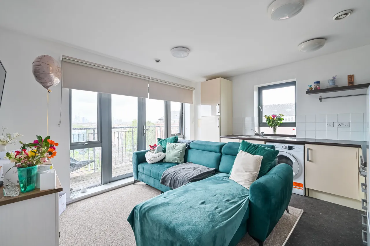 Flat 42, Catherine House, 5 Thomas Fyre Drive, London, photo 8