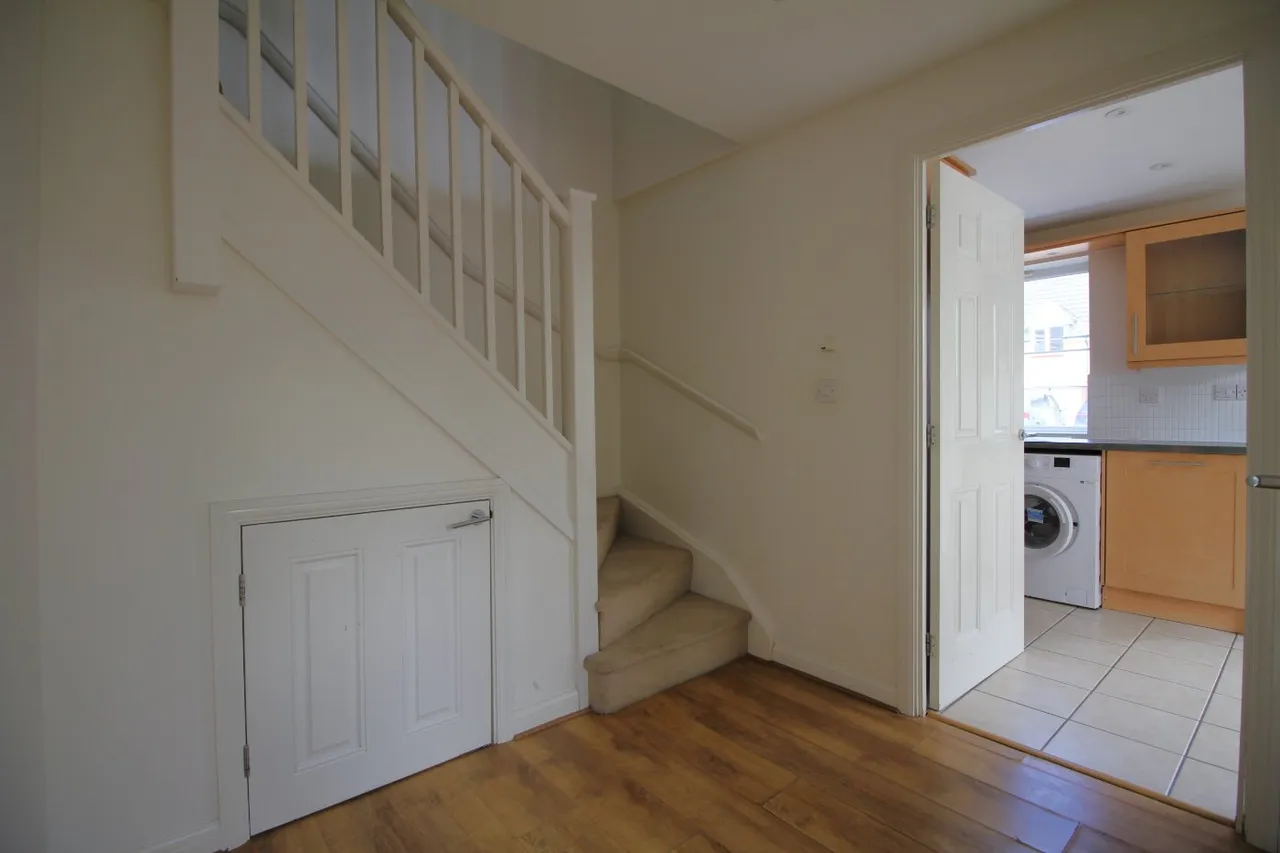 Appleyard Close, Uckington, Cheltenham, GL51, photo 3
