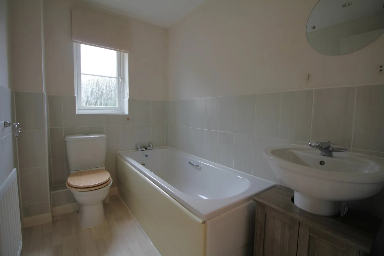 Appleyard Close, Uckington, Cheltenham, GL51, photo 8