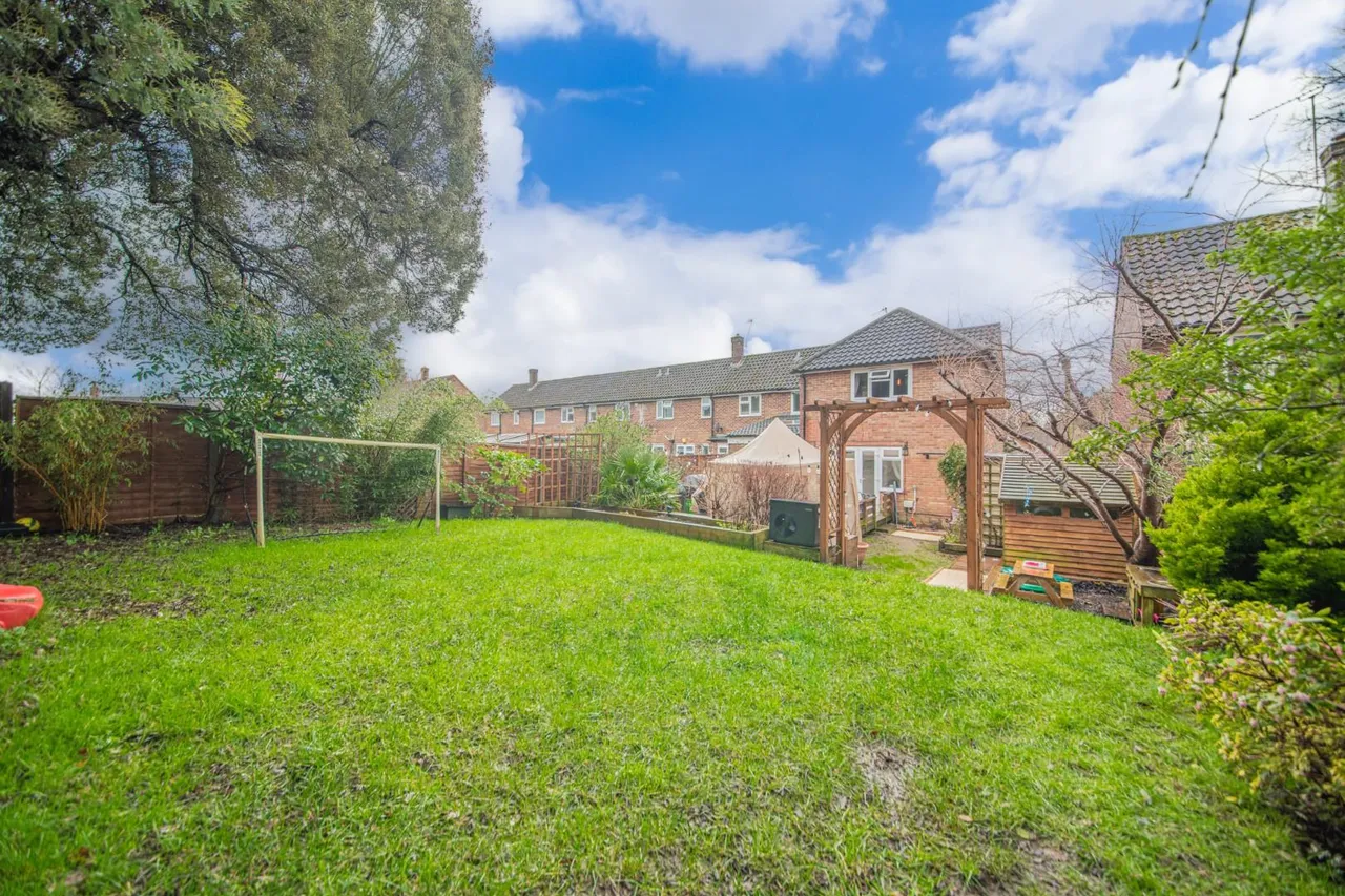 East Drive, Bishopstoke, EASTLEIGH, Hampshire, SO50 6FS, photo 10