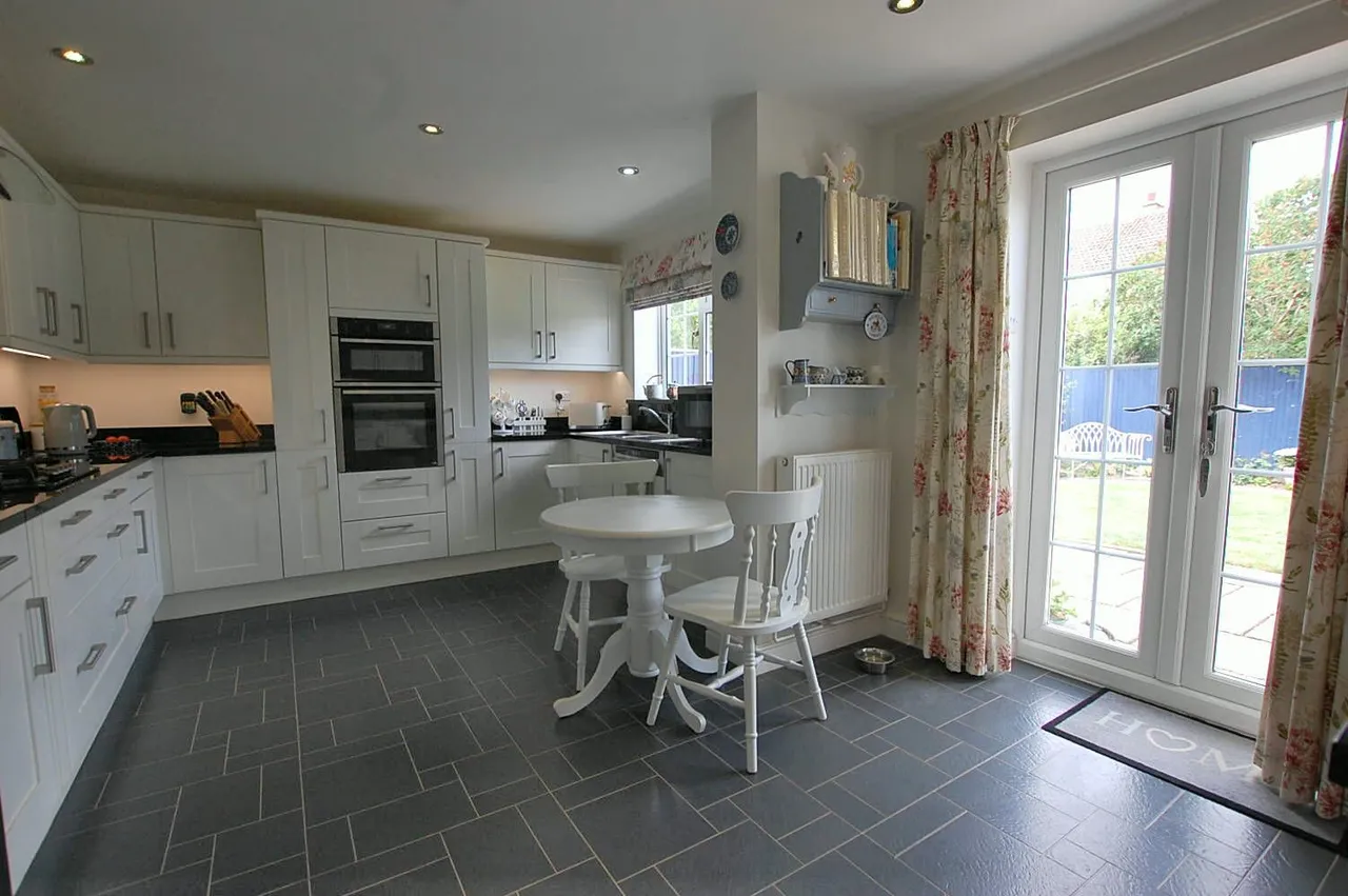 Silverwood Way, Up Hatherley, GL51, photo 10