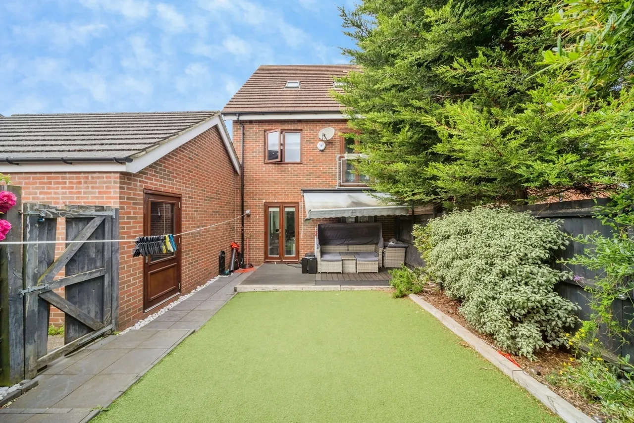 Poppy Avenue, Broughton, MK10, photo 19