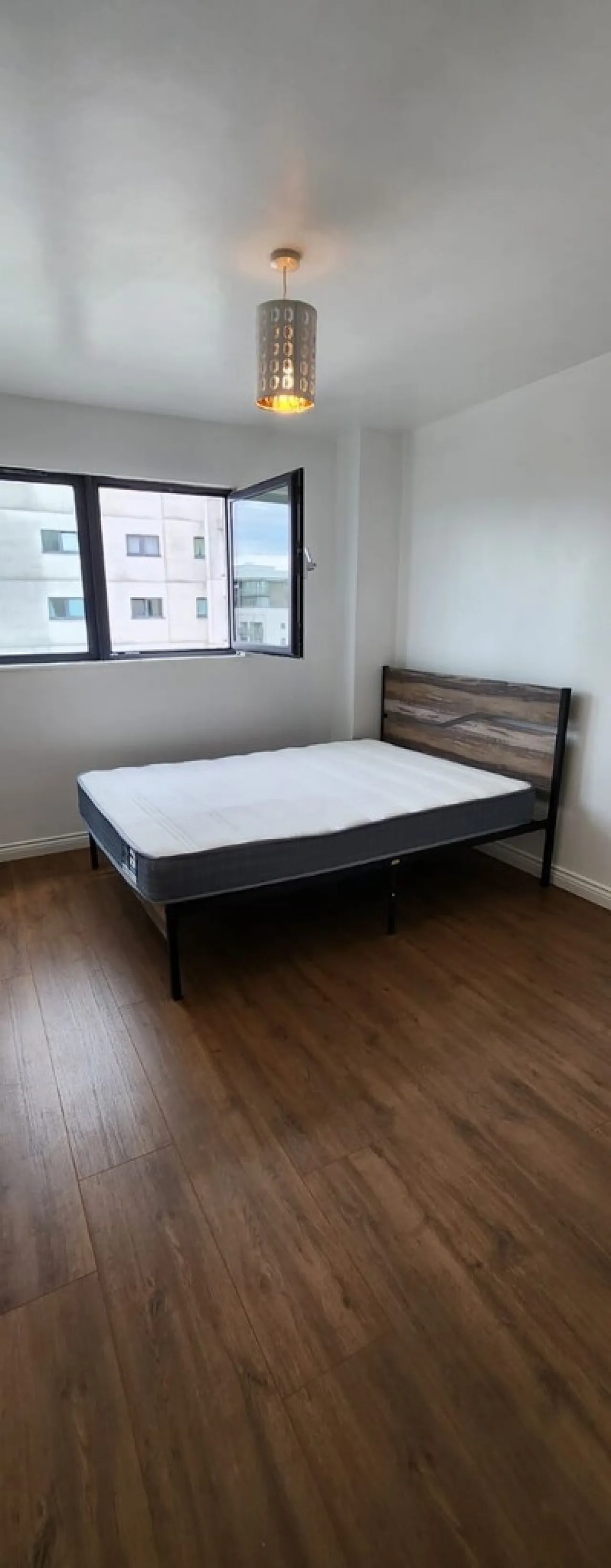 Landmark Place, CF10, photo 10