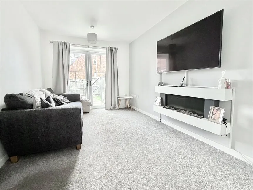 Wells Lane, Wombwell, Barnsley, S73, photo 4