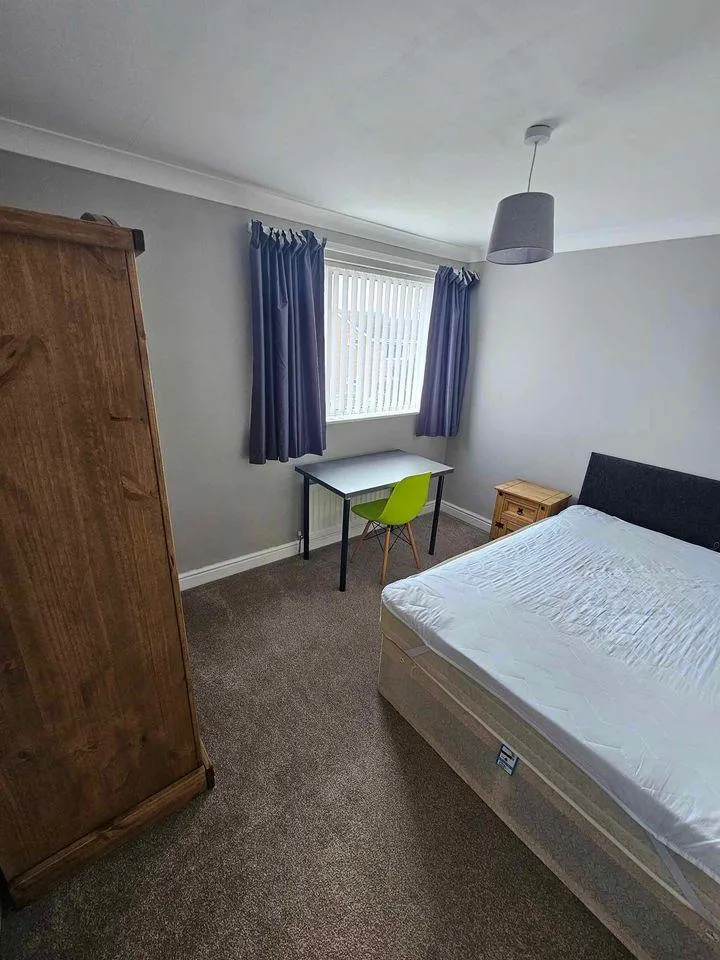 Limecrag Avenue, Gilesgate, DH1, photo 5